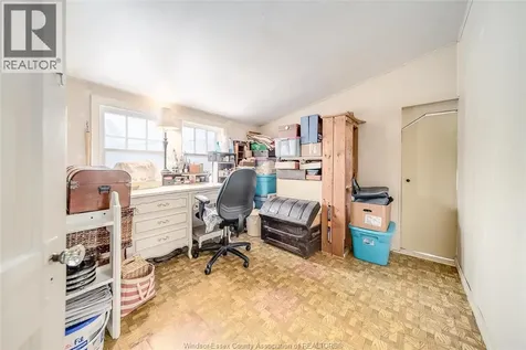 1537 Westminster Boulevard Windsor ON N8T 1W8
