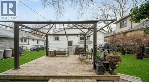 1537 Westminster Boulevard Windsor ON N8T 1W8