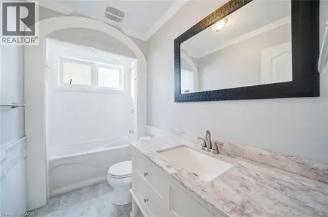 108 Olde Bayview Avenue Richmond Hill ON L4E 3C7