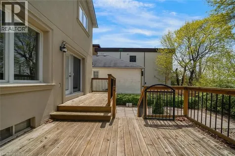 108 Olde Bayview Avenue Richmond Hill ON L4E 3C7