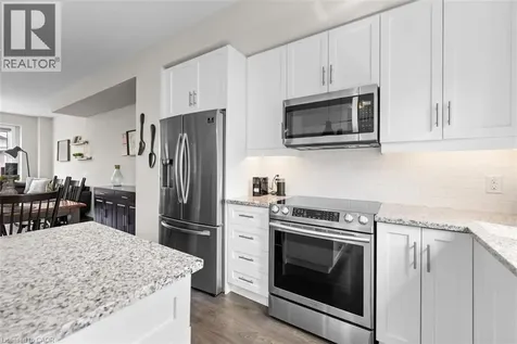 38 Hibiscus Lane Hamilton ON L8K 0A4