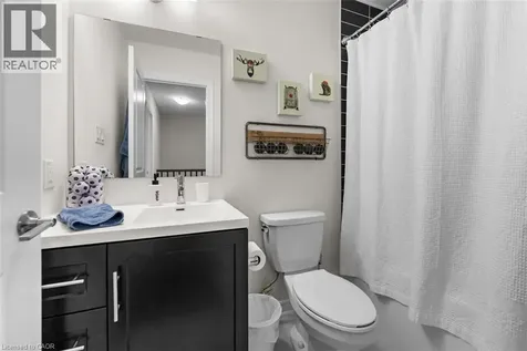 38 Hibiscus Lane Hamilton ON L8K 0A4
