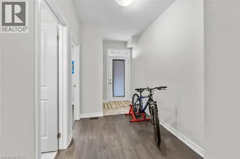 38 Hibiscus Lane Hamilton ON L8K 0A4