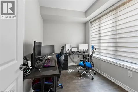 38 Hibiscus Lane Hamilton ON L8K 0A4