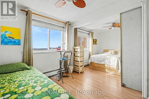 915 Elmsmere Road Ottawa ON K1J 8H8