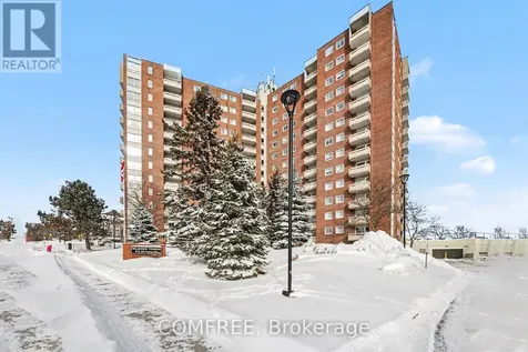 915 Elmsmere Road Ottawa ON K1J 8H8
