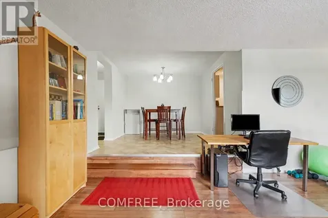 915 Elmsmere Road Ottawa ON K1J 8H8