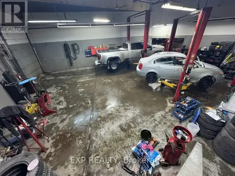 1659 Victoria Street North Kitchener ON N2B 3E6