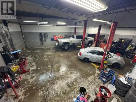 1659 Victoria Street North Kitchener ON N2B 3E6