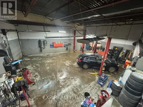 1659 Victoria Street North Kitchener ON N2B 3E6