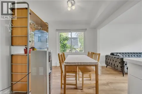 78 Borden Parkway Kitchener ON N2M 3T4