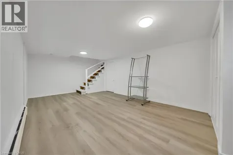 78 Borden Parkway Kitchener ON N2M 3T4