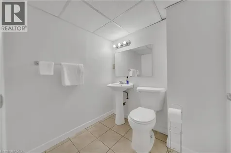 78 Borden Parkway Kitchener ON N2M 3T4