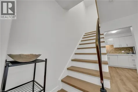 78 Borden Parkway Kitchener ON N2M 3T4
