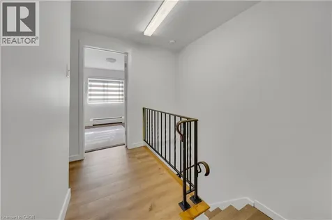78 Borden Parkway Kitchener ON N2M 3T4