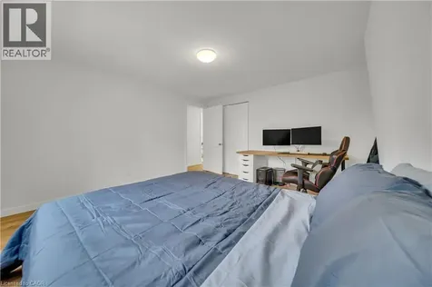 78 Borden Parkway Kitchener ON N2M 3T4