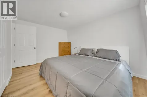 78 Borden Parkway Kitchener ON N2M 3T4