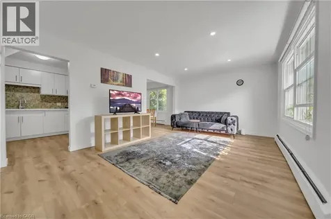 78 Borden Parkway Kitchener ON N2M 3T4