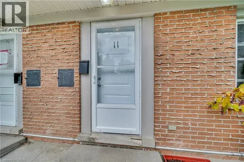 78 Borden Parkway Kitchener ON N2M 3T4