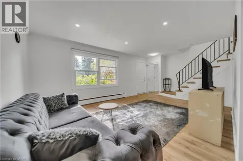 78 Borden Parkway Kitchener ON N2M 3T4