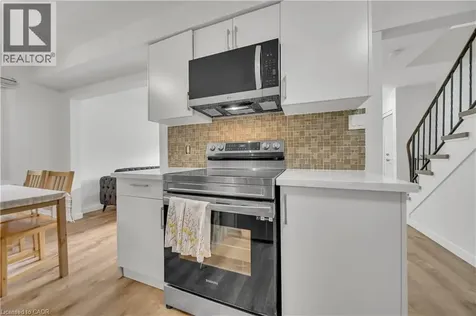 78 Borden Parkway Kitchener ON N2M 3T4