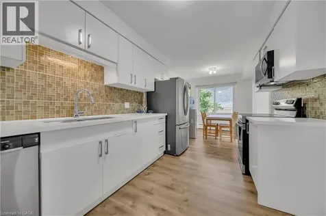 78 Borden Parkway Kitchener ON N2M 3T4