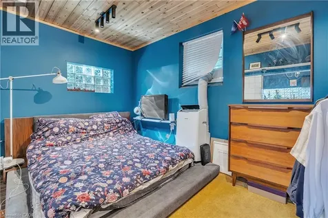 237 James Street North Hamilton ON L8R 2L2