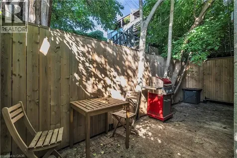 237 James Street North Hamilton ON L8R 2L2