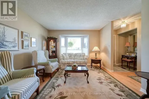 18 Wilkins Crescent Tillsonburg ON N4G 5M6
