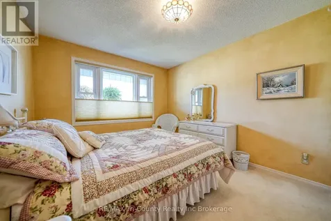 18 Wilkins Crescent Tillsonburg ON N4G 5M6