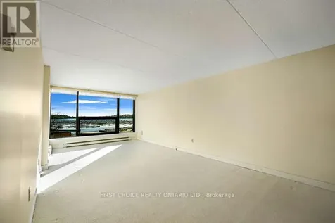 50 Market St Street Gananoque ON K7G 2M3