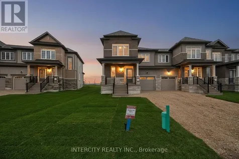 11 Avalon Drive Wasaga Beach ON L9Z 0M2