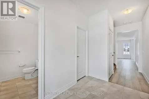 11 Avalon Drive Wasaga Beach ON L9Z 0M2
