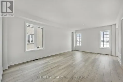 11 Avalon Drive Wasaga Beach ON L9Z 0M2