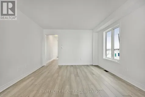 11 Avalon Drive Wasaga Beach ON L9Z 0M2