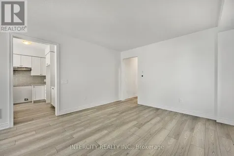 11 Avalon Drive Wasaga Beach ON L9Z 0M2