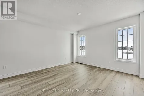 11 Avalon Drive Wasaga Beach ON L9Z 0M2