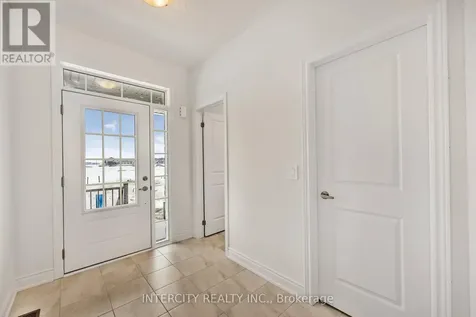 11 Avalon Drive Wasaga Beach ON L9Z 0M2