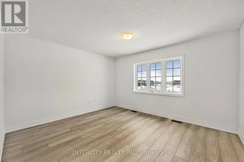 11 Avalon Drive Wasaga Beach ON L9Z 0M2