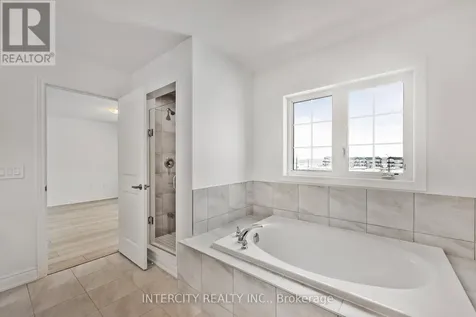 11 Avalon Drive Wasaga Beach ON L9Z 0M2