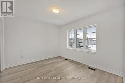 11 Avalon Drive Wasaga Beach ON L9Z 0M2
