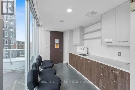 111 Champagne Avenue South Ottawa ON K1S 5V3