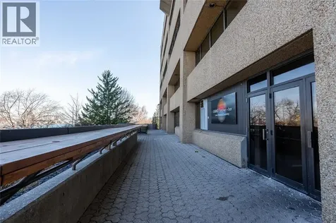 265 Front Street North Sarnia ON N7T 7V4