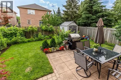 109 Peachwood Crescent Stoney Creek ON L8E 5Z7
