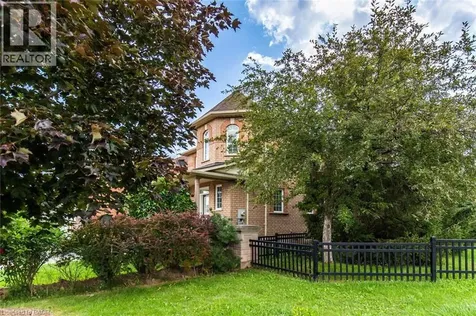 109 Peachwood Crescent Stoney Creek ON L8E 5Z7