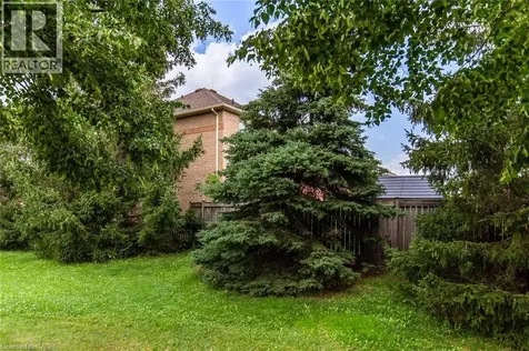 109 Peachwood Crescent Stoney Creek ON L8E 5Z7