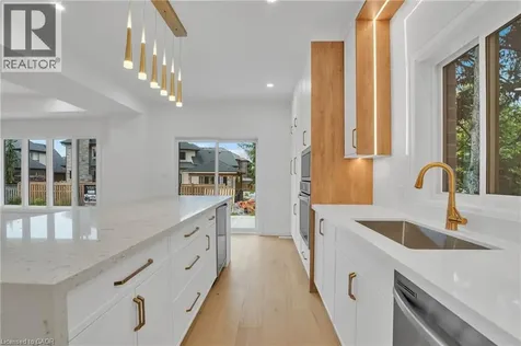 386 Southcote Road Ancaster ON L9G 2W3