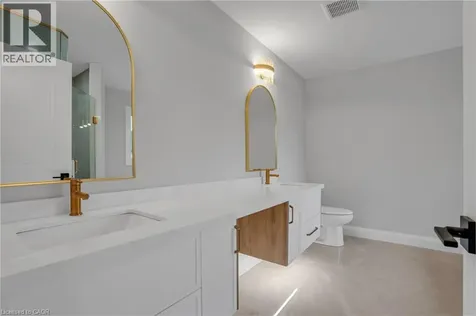 386 Southcote Road Ancaster ON L9G 2W3
