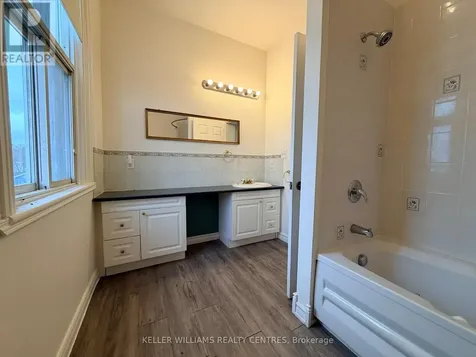 1 Simcoe Street Penetanguishene ON L9M 1V2