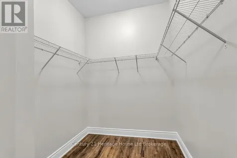 30 Seaton Crescent Tillsonburg ON N4G 0J8